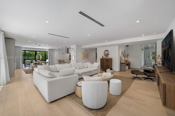 Property Photo:  70 Samana Dr  FL 33133 