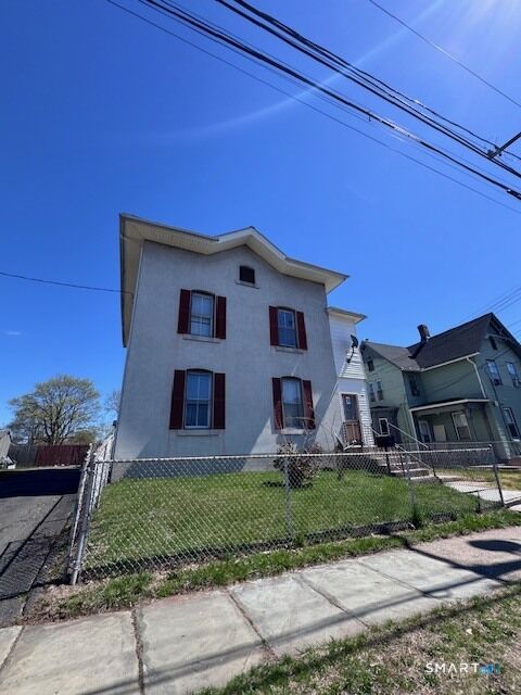 Property Photo:  39 Noble Street  CT 06051 