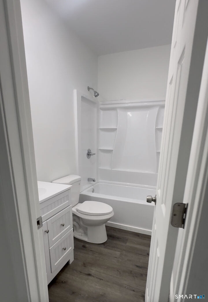 Property Photo:  16 Arch Street 2  CT 06710 