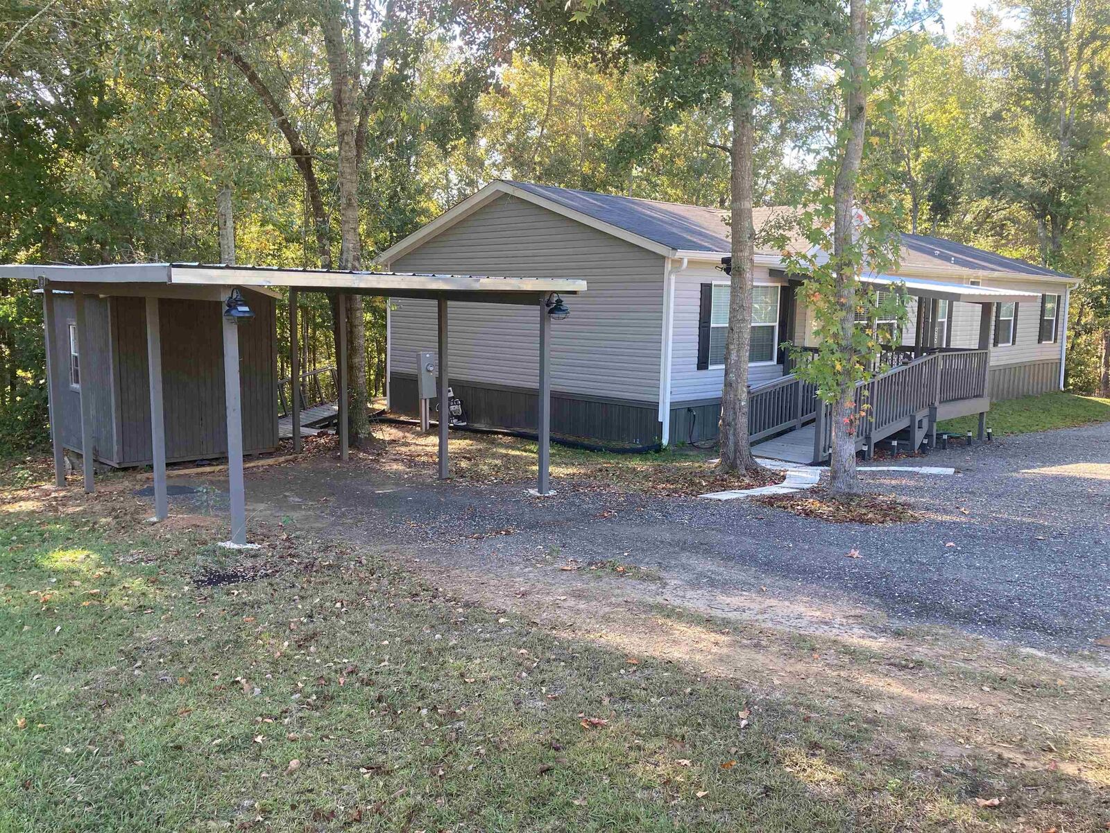 Property Photo:  95 Waters Edge Lane  FL 32333 