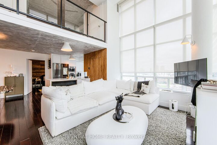 Property Photo:  250 Manitoba Street SE 728  ON M8Y 4G8 