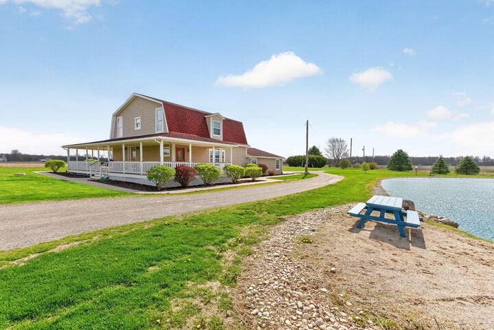 Property Photo: 20240 County Road 340 OH 43340