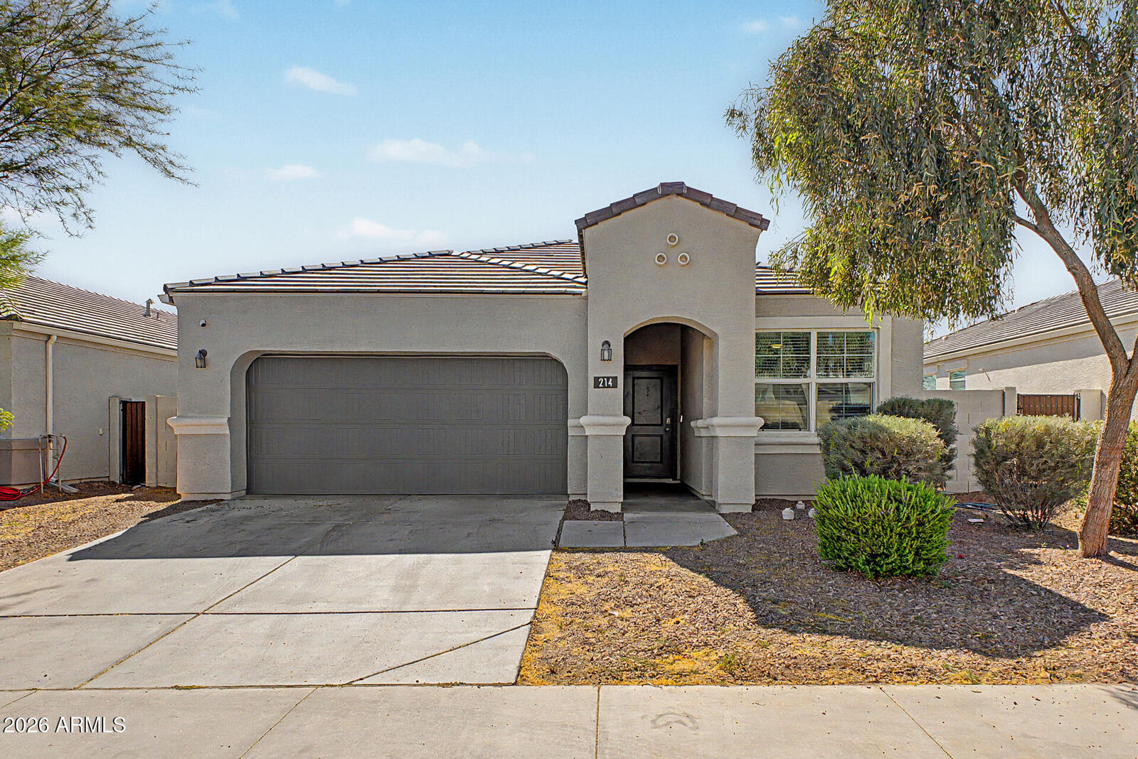 Property Photo: 214 N 190th Drive AZ 85326