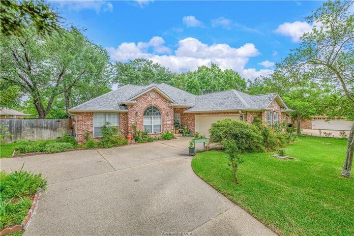 Property Photo: 4605 Double Eagle Court TX 77845