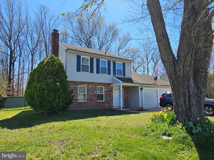 Property Photo:  27 Hartsdale Lane  NJ 08081 
