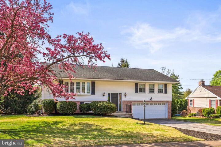 Property Photo:  1870 Lilac Road  PA 17408 