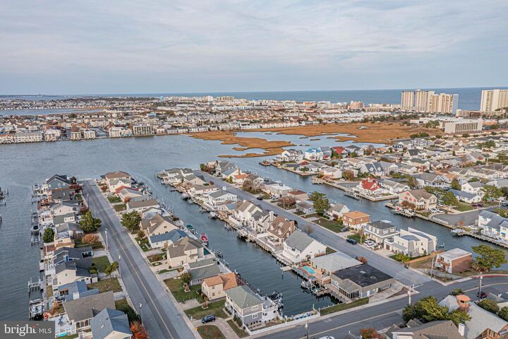 Property Photo:  10600 Pine Needle Road  MD 21842 