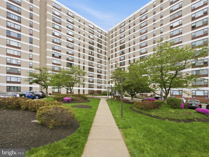 Property Photo:  4600 Duke Street 519  VA 22304 