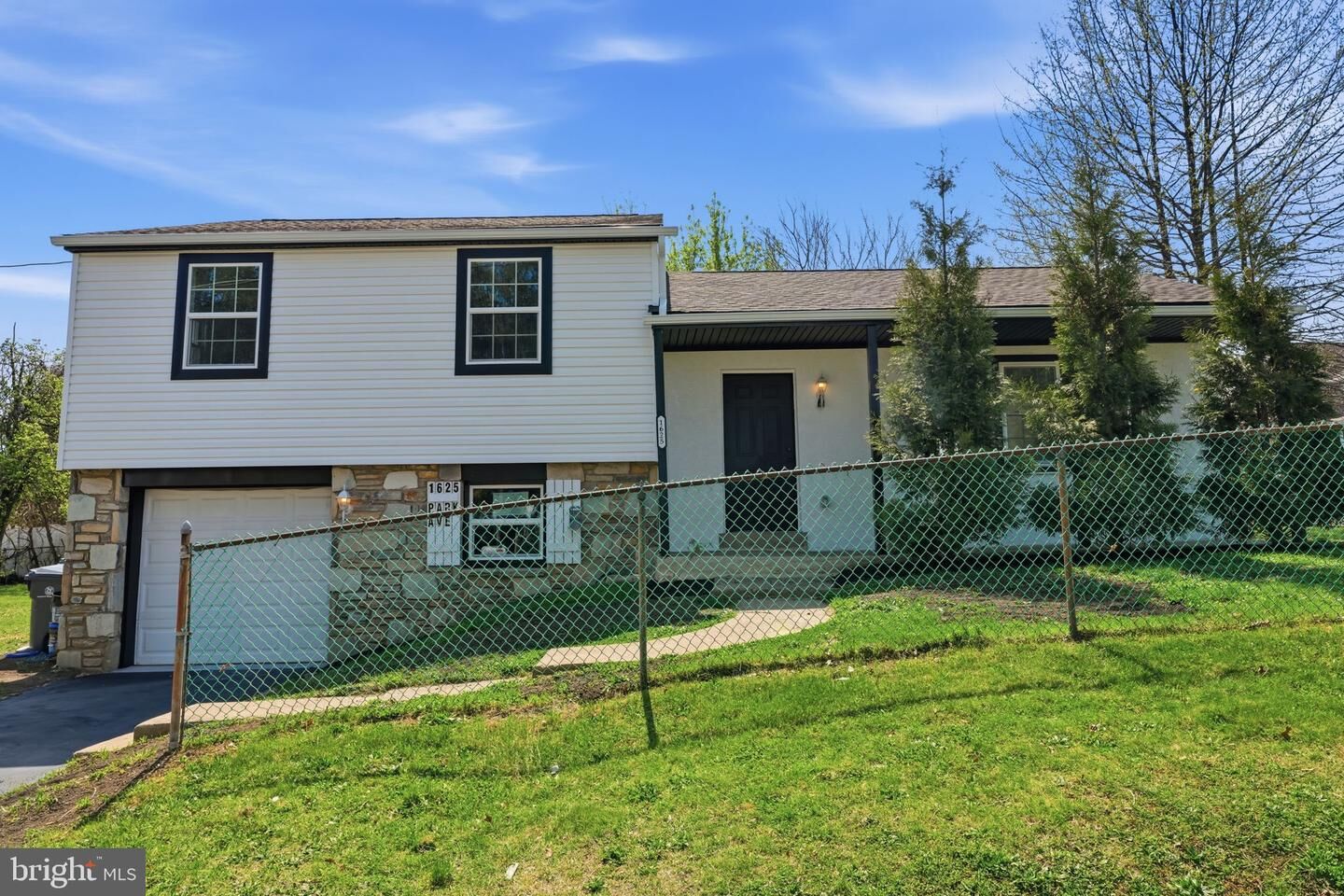 Property Photo:  1625 Park Avenue  PA 19090 