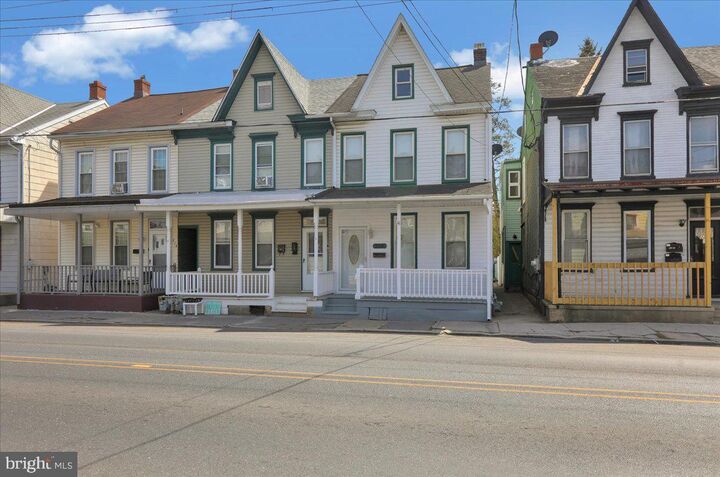Property Photo:  218 Lehman Street  PA 17046 