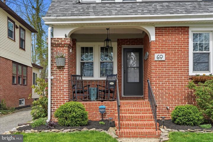 Property Photo:  60 Abernethy Drive  NJ 08618 