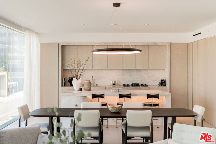 Property Photo:  9200 Wilshire Blvd  CA 90212 