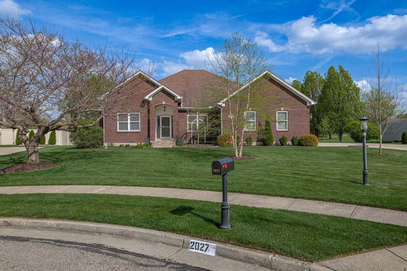 Property Photo: 2027 Liberty Court OH 45385