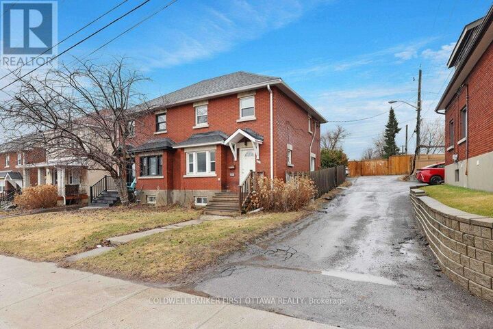 Property Photo:  968 Gladstone Avenue  ON K1Y 3E7 
