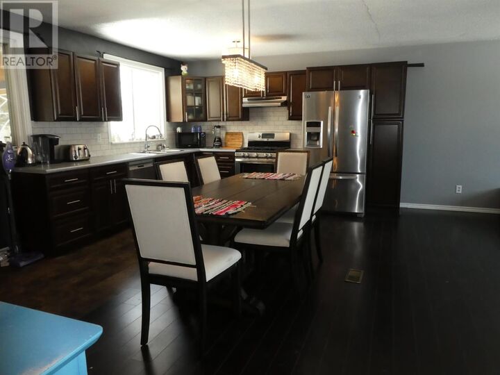 Property Photo: 423 Birch Cres ON P0T 2H0