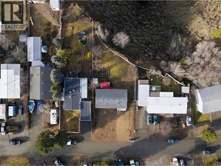 Photo de la propriété:  779 Klahanie Drive  BC V2C 5R1 