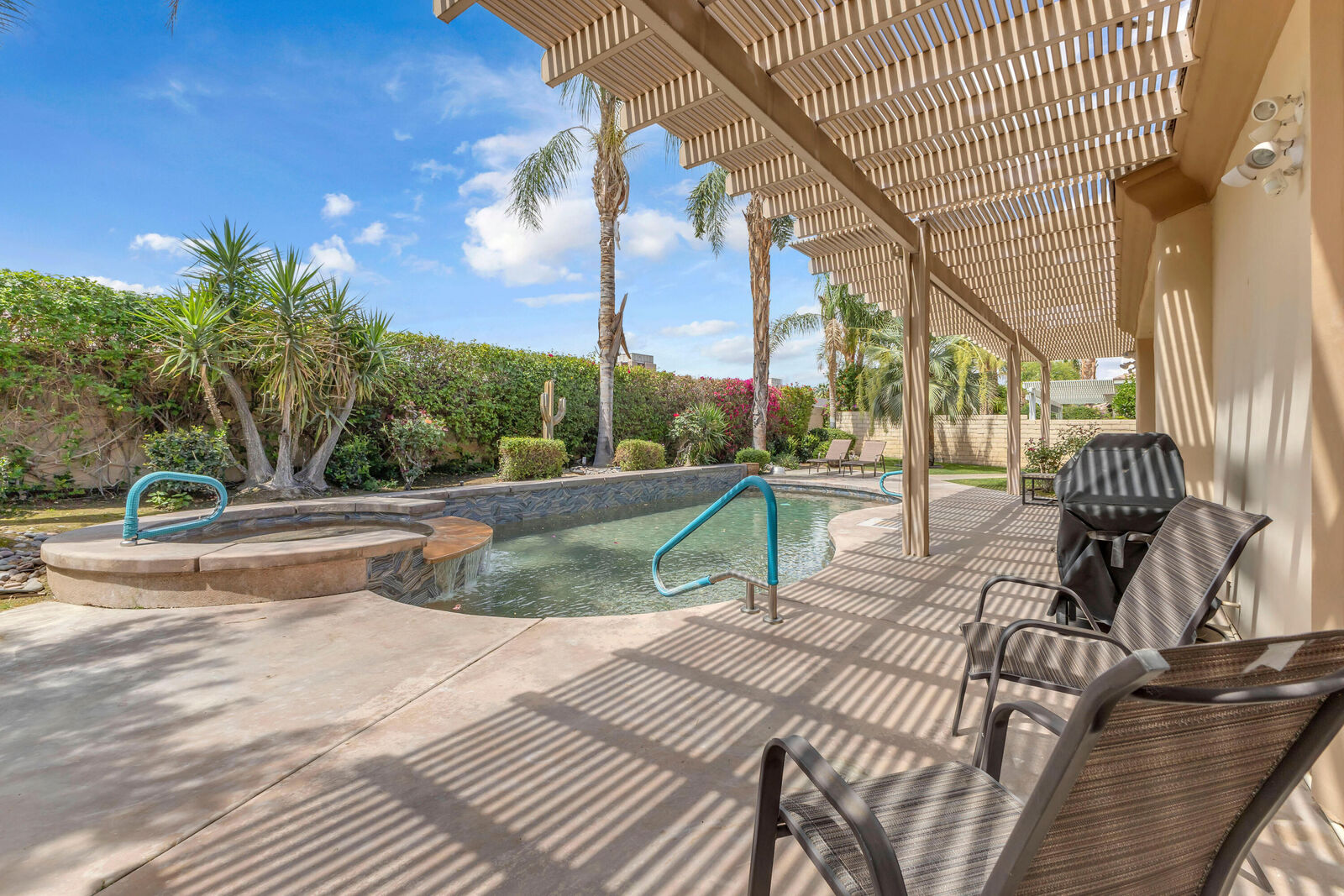 Property Photo:  44397 Mesquite Drive  CA 92210 