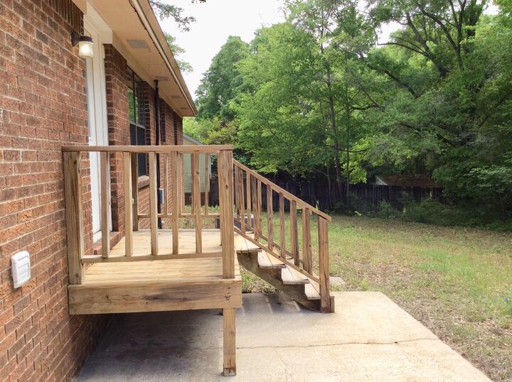 Property Photo:  170 Ridge Lake Road  FL 32536 