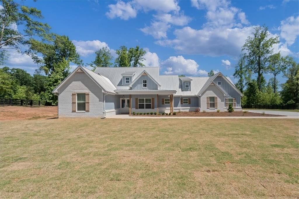 Property Photo: 1488 Morgan Road GA 30110