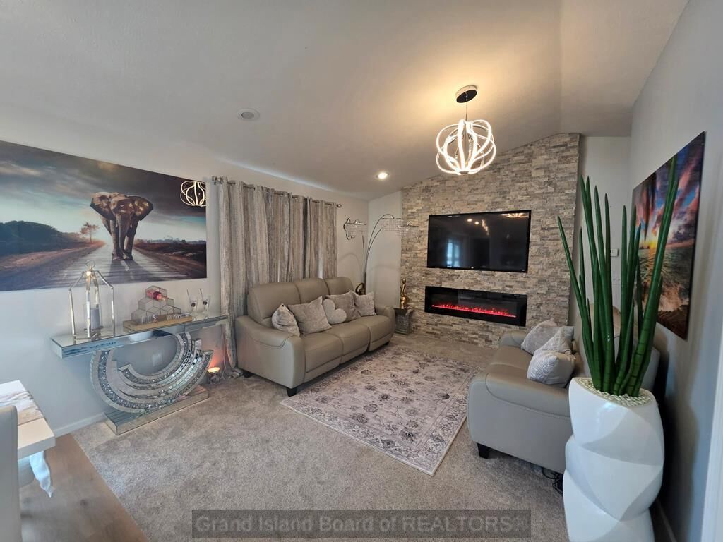 Property Photo:  409 Buffalo Grass  NE 68803 