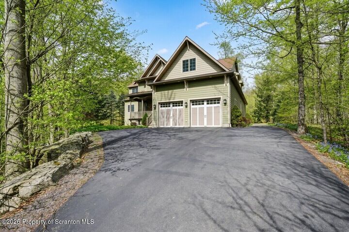 Property Photo:  88 Lakeview Timbers Drive  PA 18424 