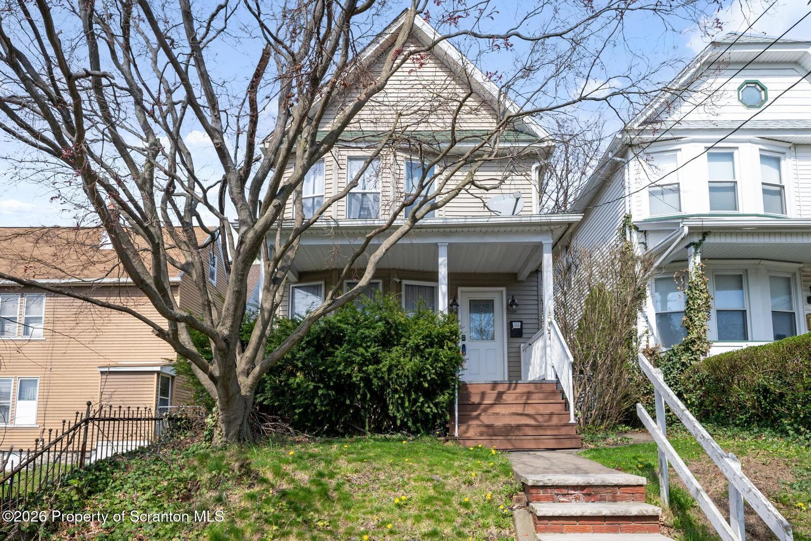 Property Photo:  1507 Pine Street  PA 18510 