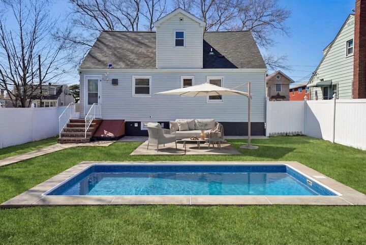 Property Photo:  847 Dennis Pl  NJ 07036 