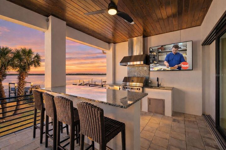 Property Photo:  1843 Bayou Grande Boulevard NE  FL 33703 