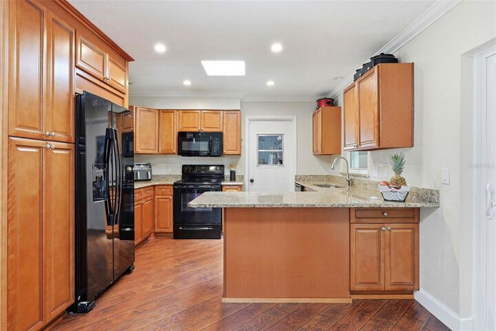 Property Photo:  130 Lemon Lane  FL 32750 