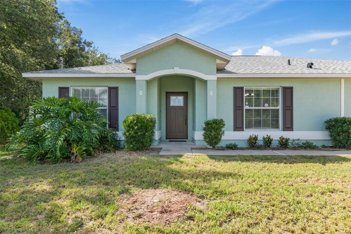 Property Photo:  9 Firethorn Lane  FL 32137 