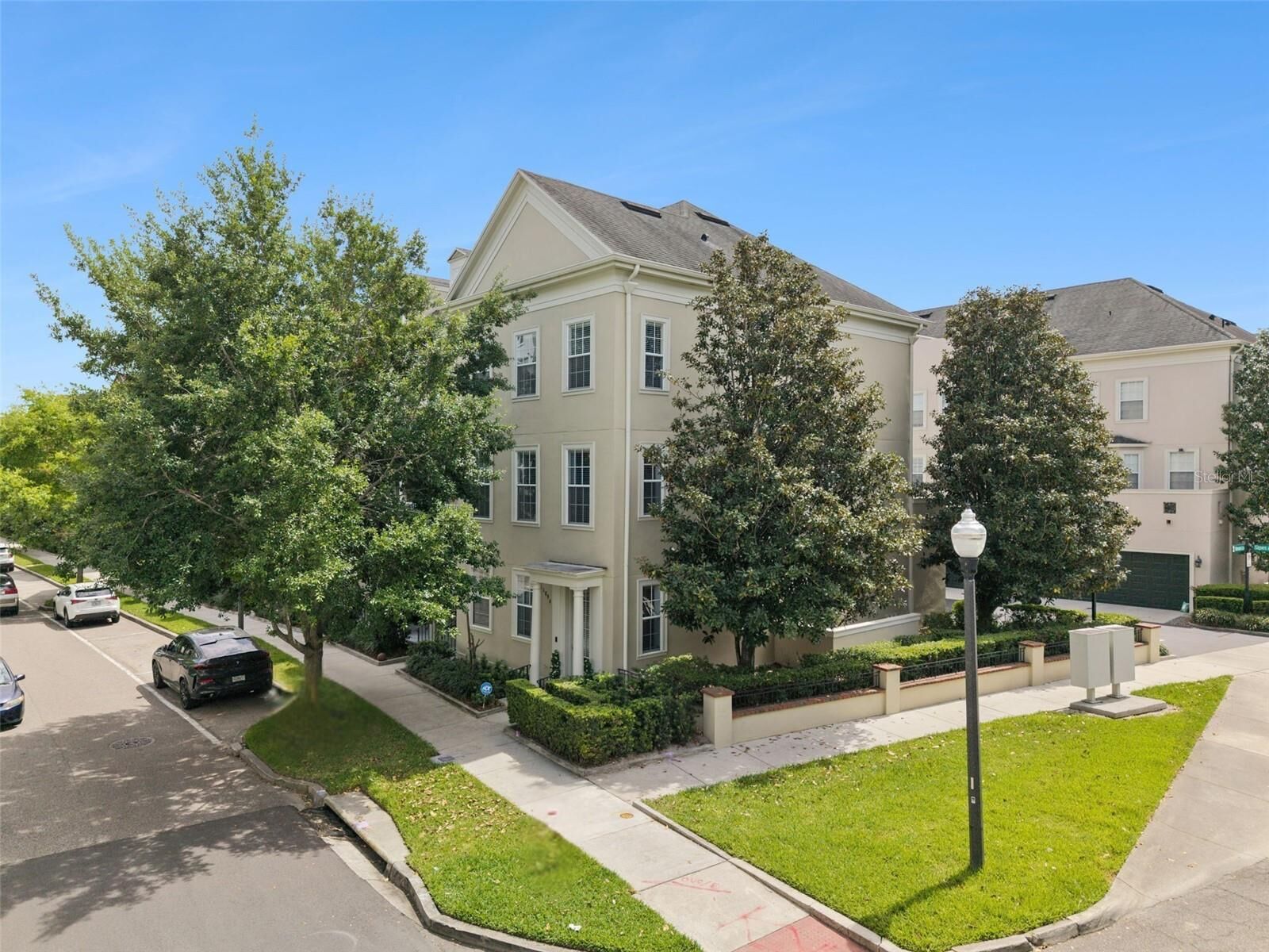 Property Photo: 1894 Prospect Avenue FL 32814