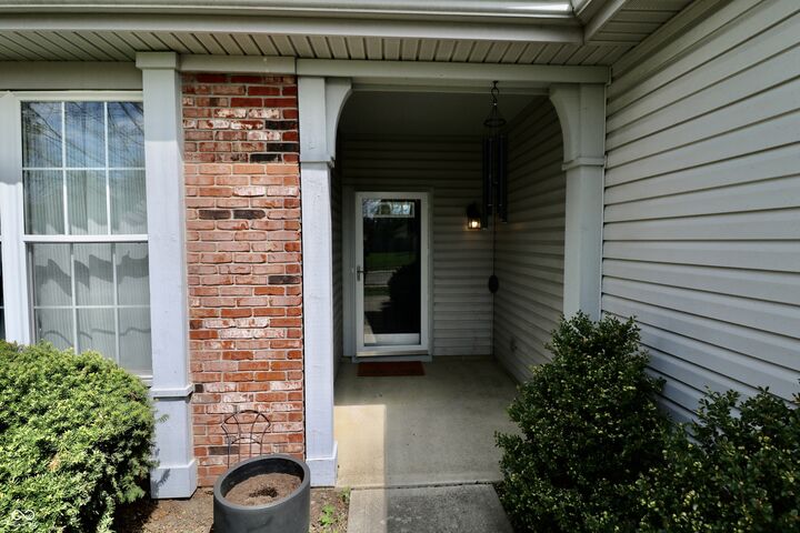 Property Photo:  10130 Long Meadow Drive  IN 46038 