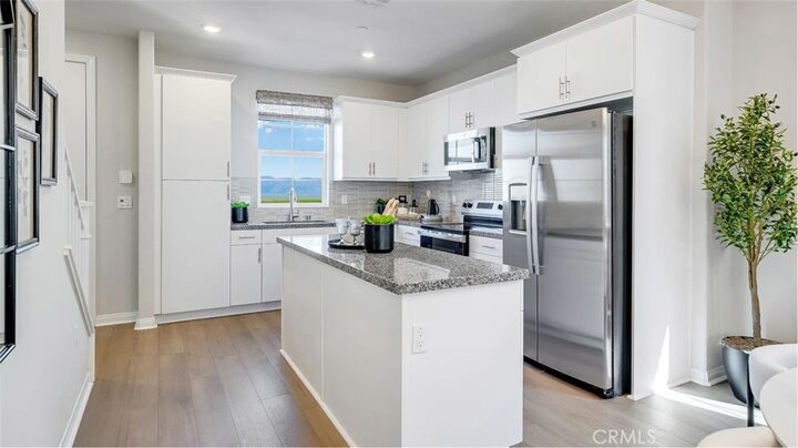 Property Photo:  1277 Galaxy Way  CA 92376 