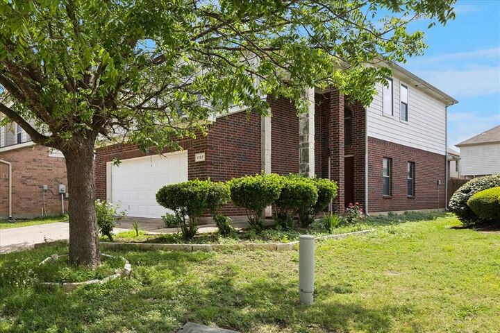 Property Photo:  1107 Kielder Court  TX 76134 