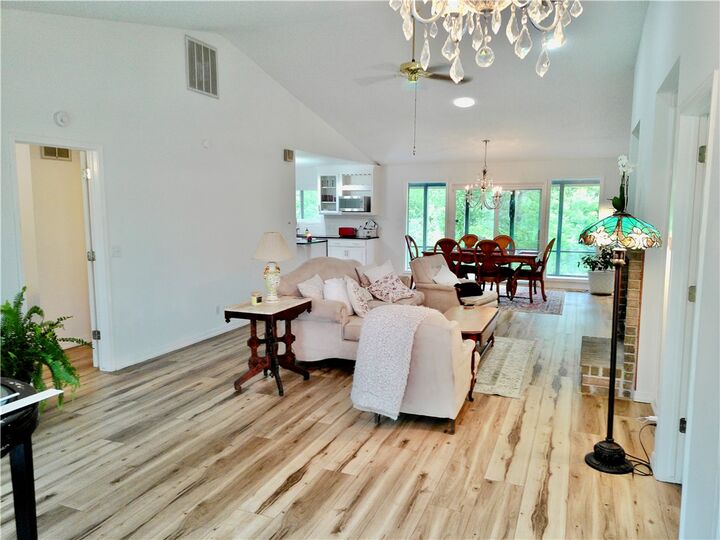 Property Photo:  17 Kirkwall Place  AR 72715 