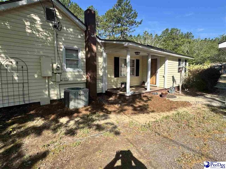 Property Photo:  2204 W Old Camden Rd  SC 29550 