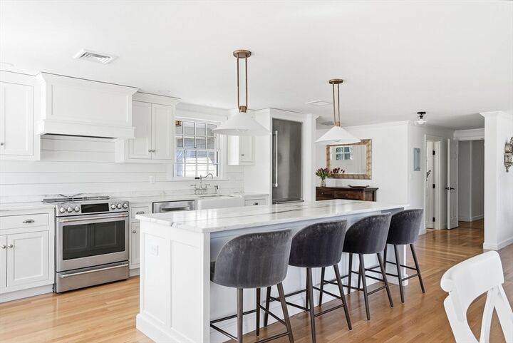 Property Photo:  10 Boulder Glen Rd  MA 02043 