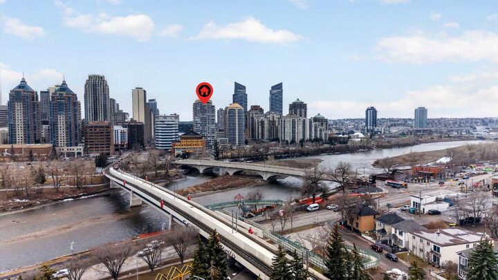 Property Photo:  1025 5 Avenue SW 109  AB T2P 1N4 