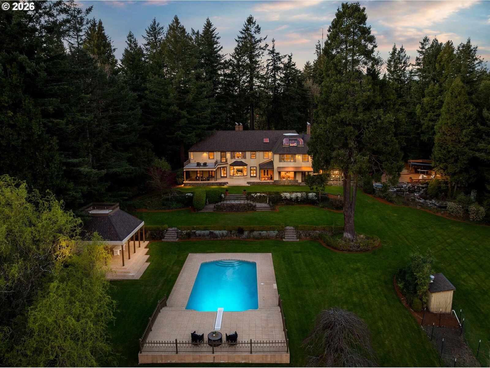 Property Photo: 2732 SW Scholls Ferry Rd OR 97221
