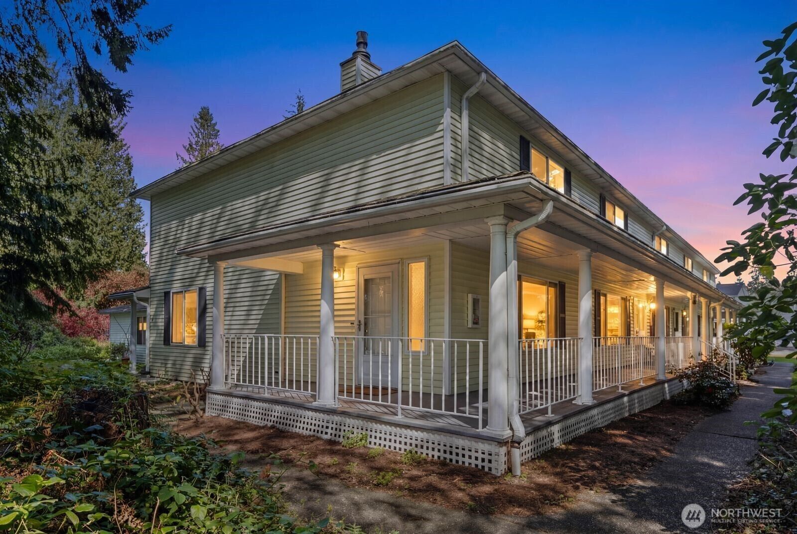 Property Photo:  32405  1st Place S  WA 98003 