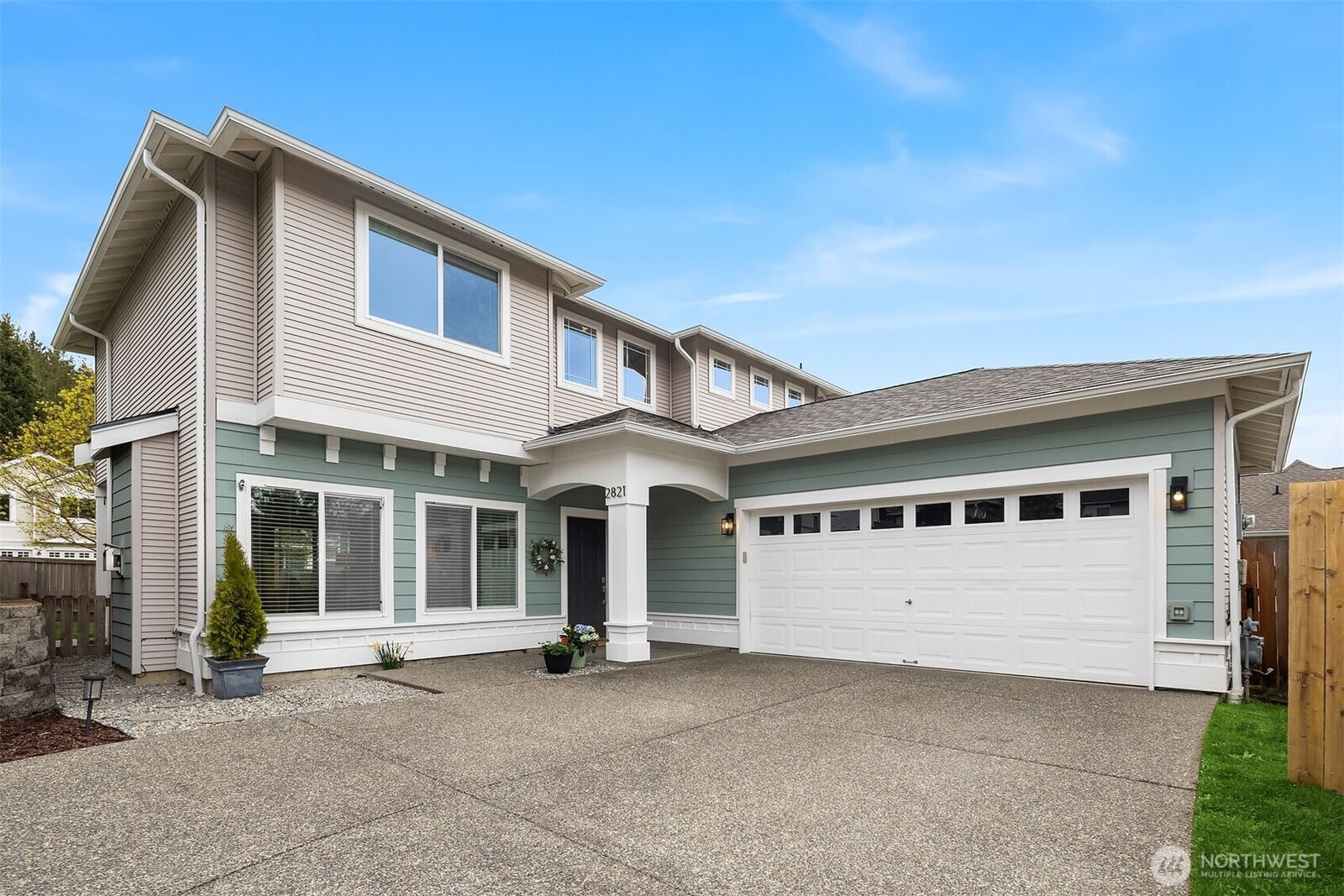 Property Photo:  2821  152nd Street SW  WA 98087 