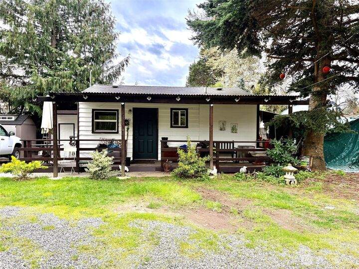 Property Photo:  10030  30th Avenue SW  WA 98146 