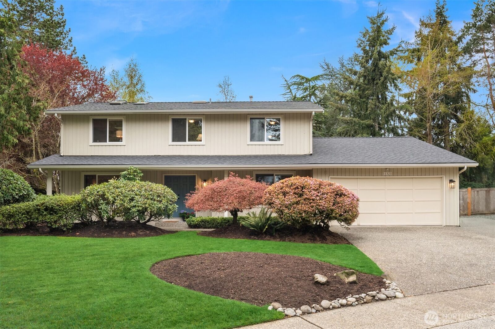 Property Photo: 11321 83rd Place NE WA 98034