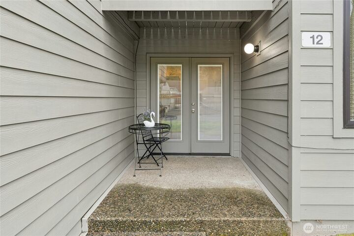 Property Photo:  6440  139th Place NE 12  WA 98052 