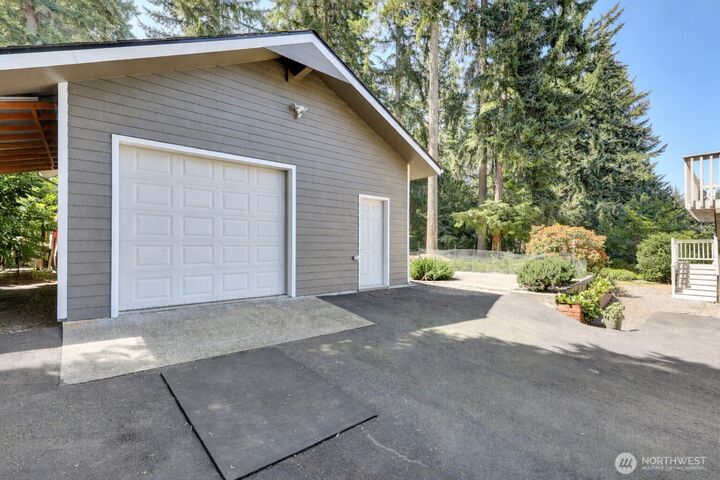 Property Photo:  18803  156th Avenue NE  WA 98072 