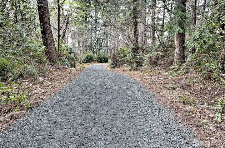 Property Photo:  101 E Peale Drive  WA 98584 