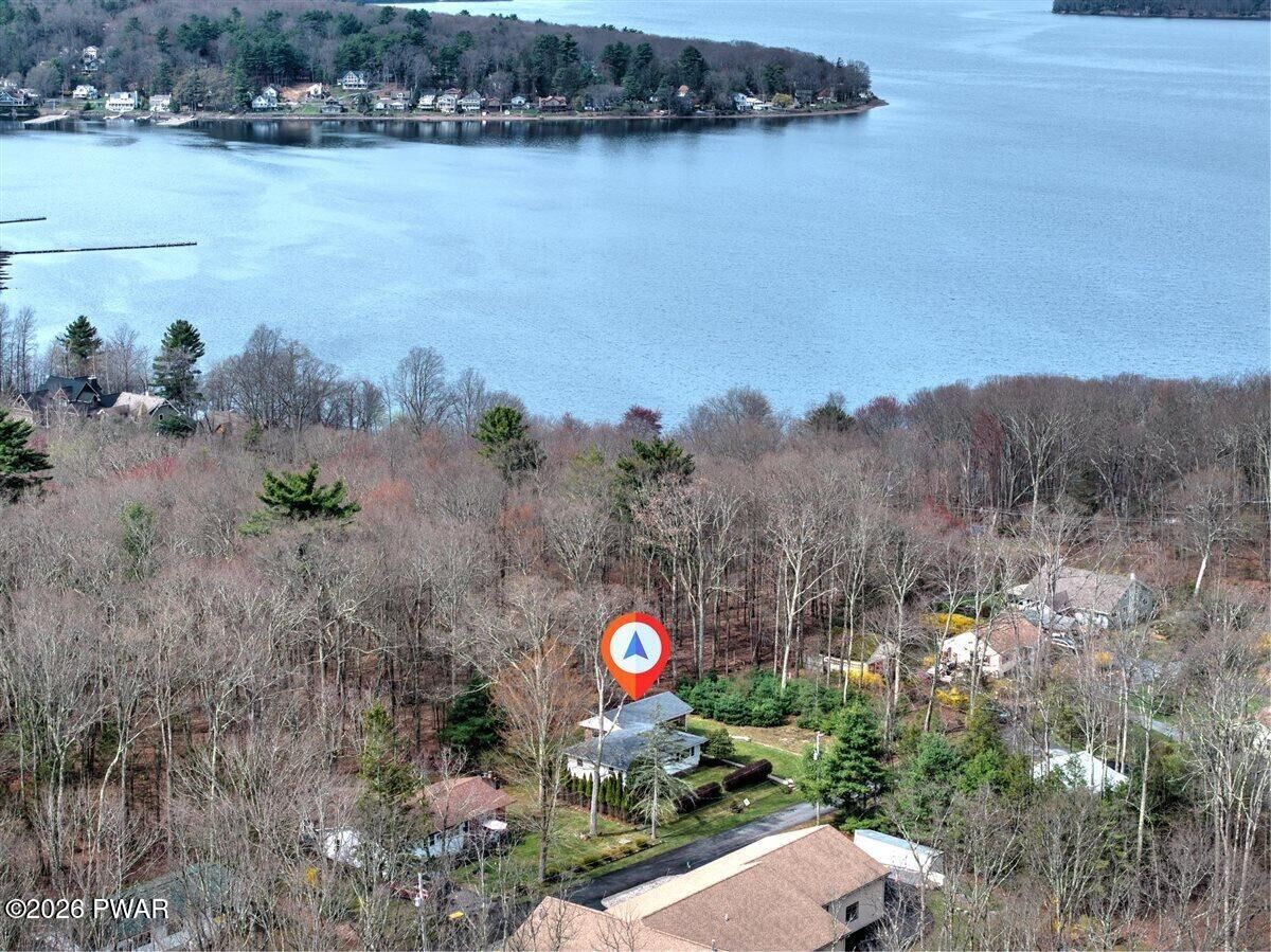 Property Photo:  207 Sunset Hill Road  PA 18428 