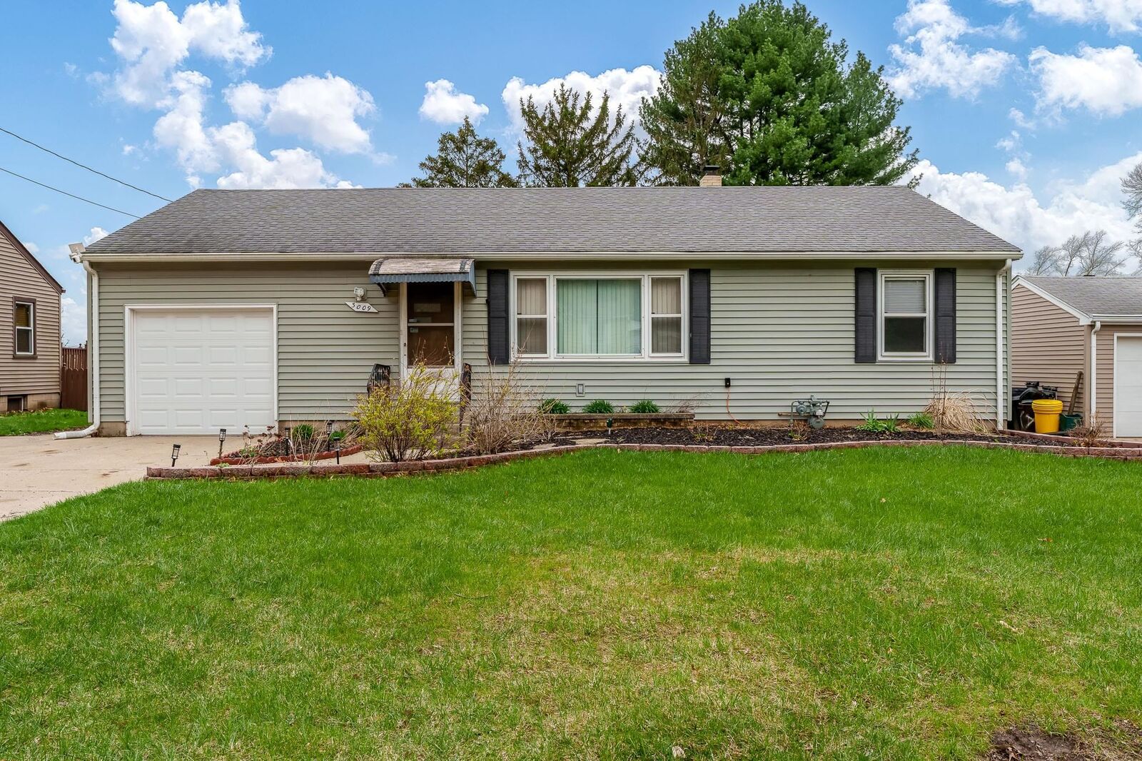 Property Photo:  3009 Cannon Street  IL 61109 
