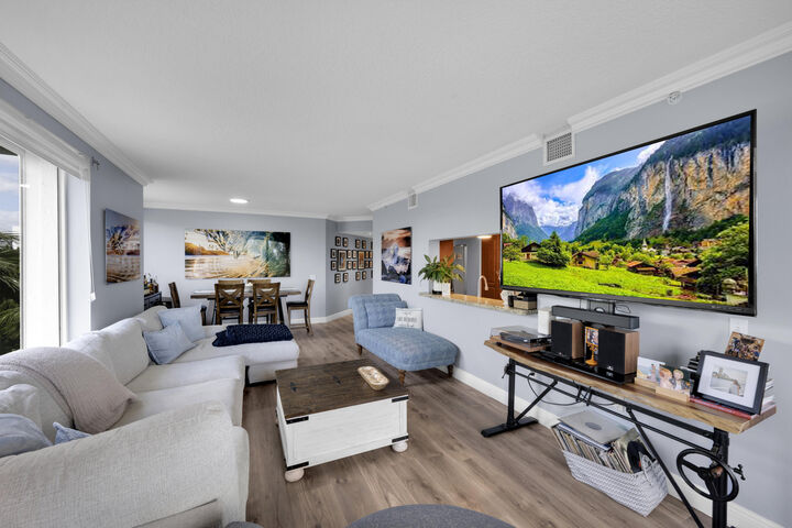 Property Photo:  2880 NE 14th St Causeway 413  FL 33062 