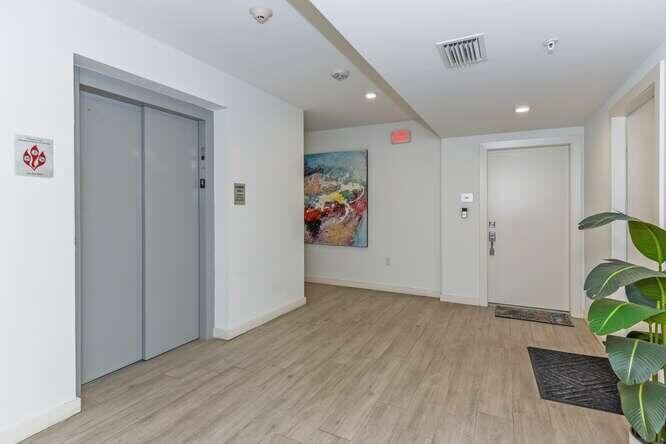 Property Photo:  51 SE 19th Avenue 401  FL 33441 